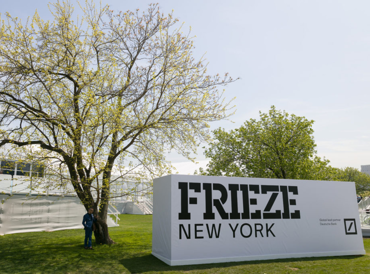 Frieze расширяет свое присутствие в Америке, покупая Armory Show и Expo Chicago